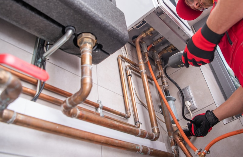 Gas engineer performing a landlord gas safety check